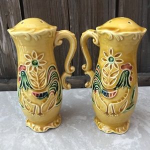 Napcoware Salt & Pepper Shakers